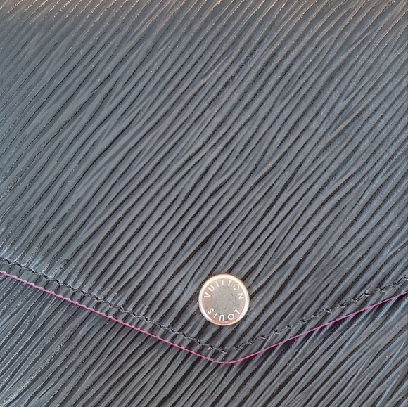 Felicie Epi Black Crossbody with inserts - Picture 3 of 11